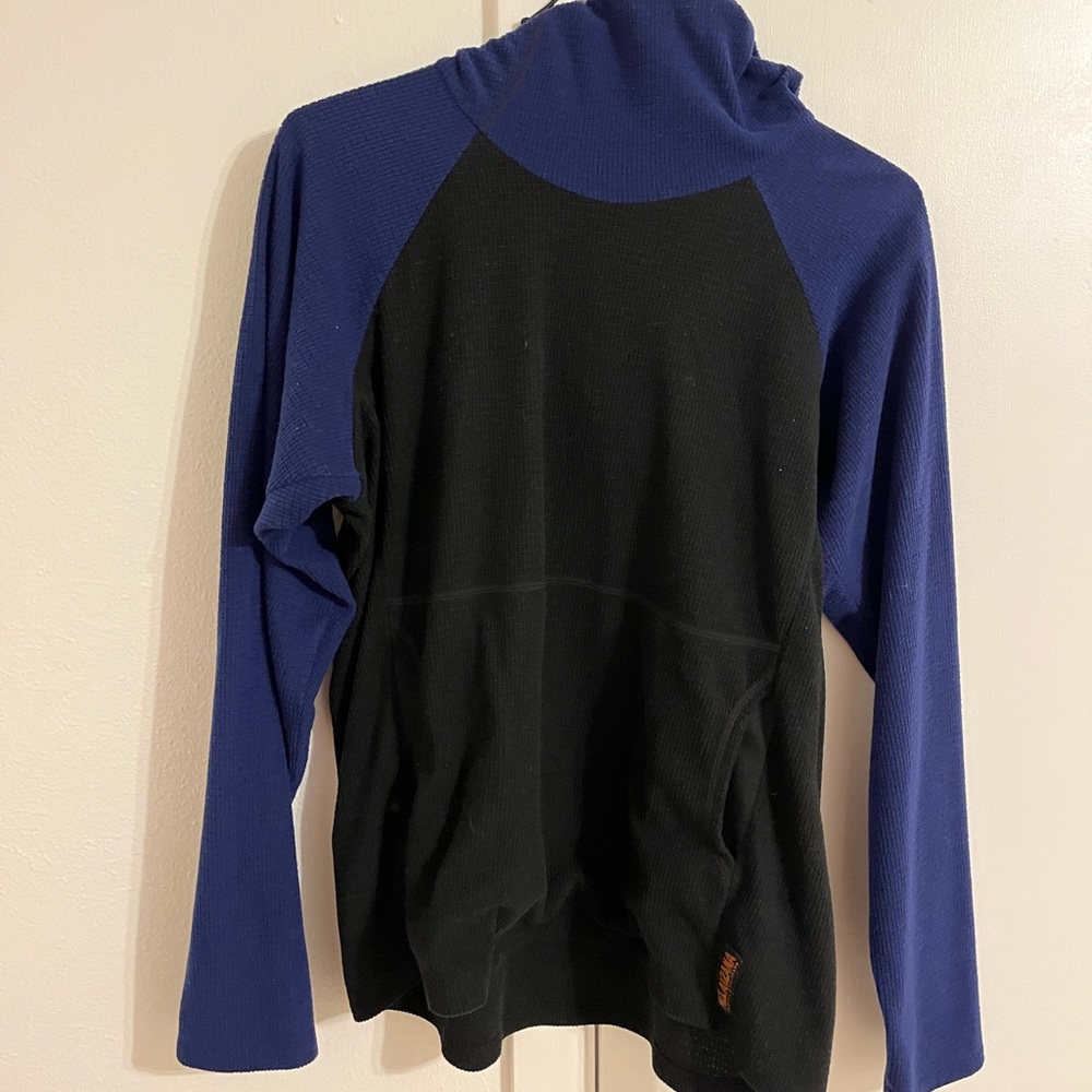 Melanzana woman’s hoodie
